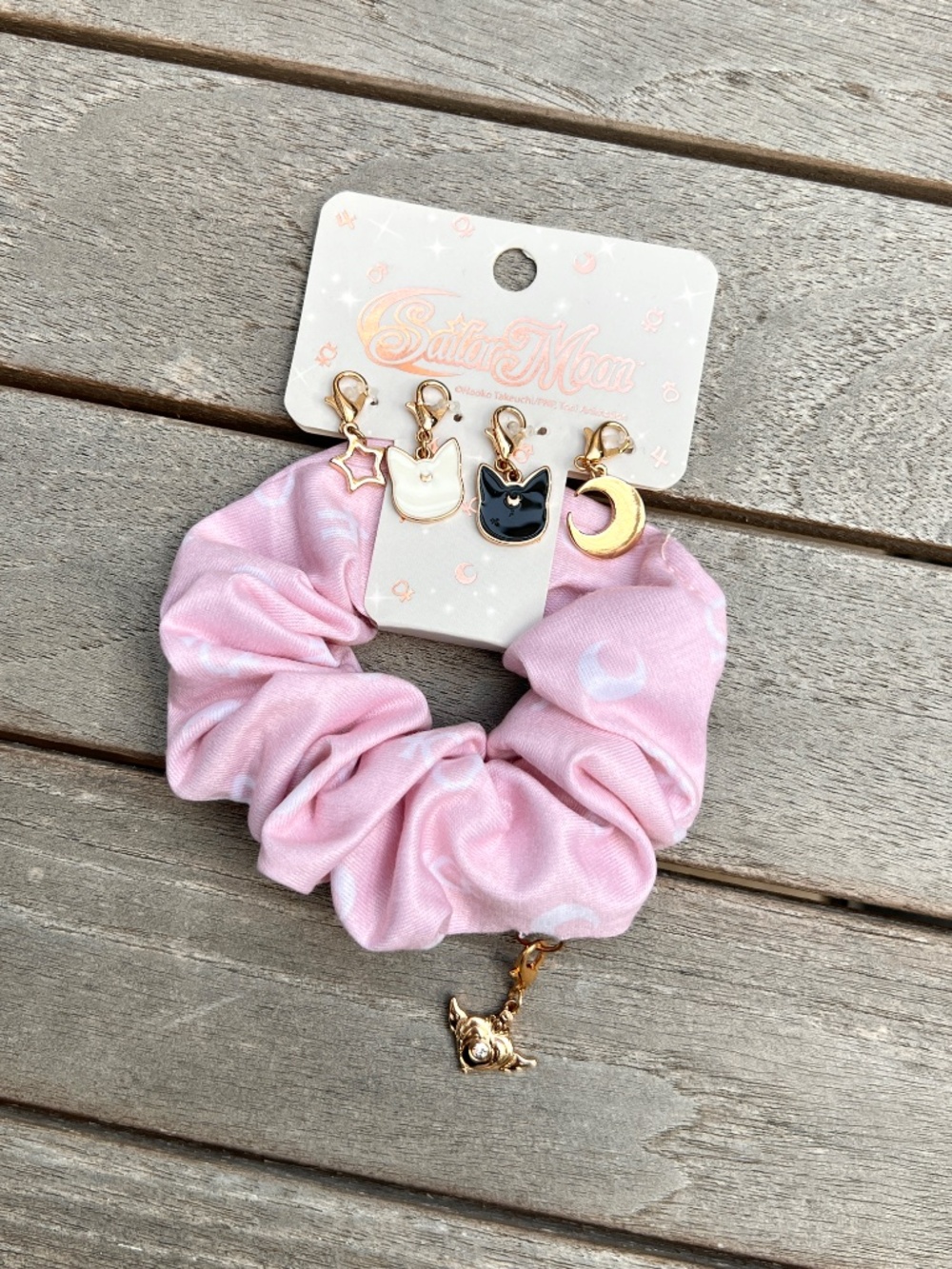 Sailor Moon Pastel Pink Sweater & Charm Scrunchie Set ๐ BoxLunch Anime Kawaii - Picture 6 of 6